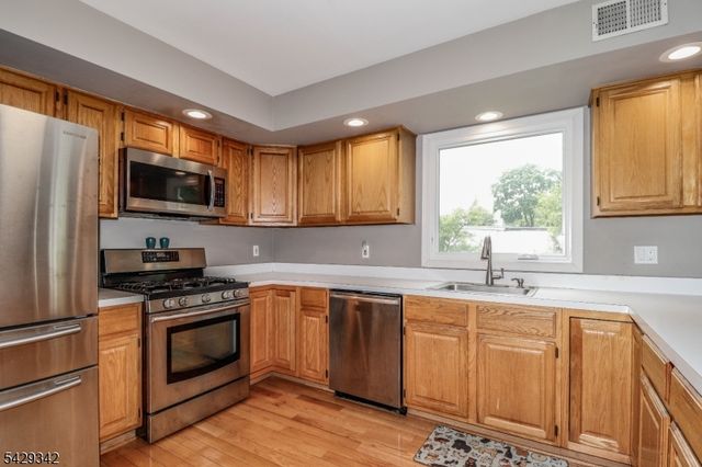317 Livingston St, Bound Brook Boro, NJ 08805
