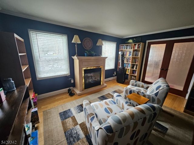 317 Livingston St, Bound Brook Boro, NJ 08805