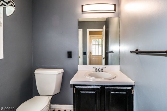317 Livingston St, Bound Brook Boro, NJ 08805