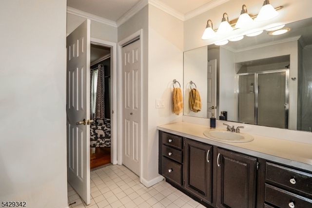317 Livingston St, Bound Brook Boro, NJ 08805