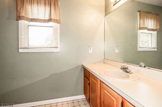 317 Livingston St, Bound Brook Boro, NJ 08805