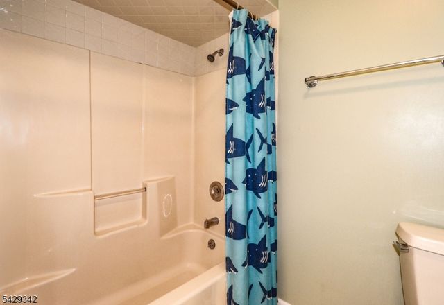 317 Livingston St, Bound Brook Boro, NJ 08805