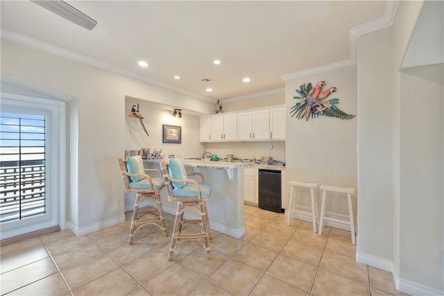 660 Kara Lane, Port Aransas, TX 78373