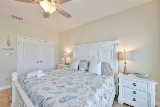 660 Kara Lane, Port Aransas, TX 78373