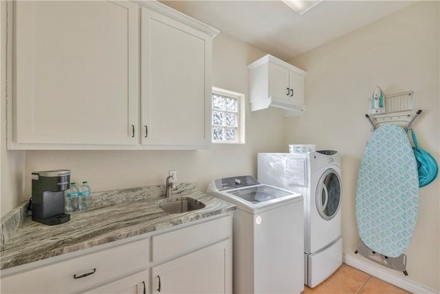 660 Kara Lane, Port Aransas, TX 78373