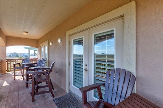 660 Kara Lane, Port Aransas, TX 78373