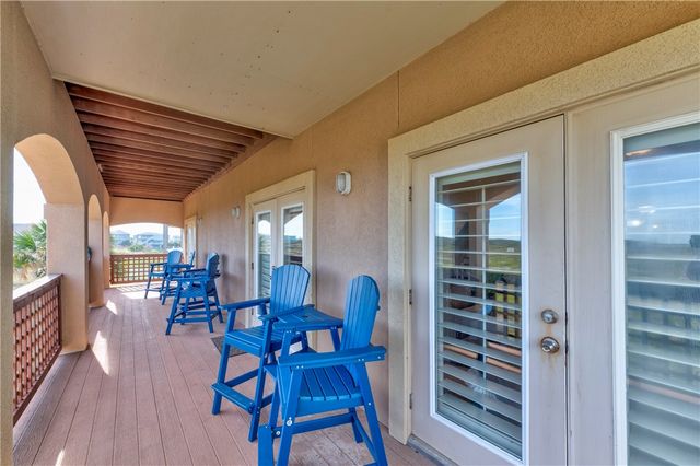 660 Kara Lane, Port Aransas, TX 78373