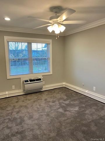 1593 August Road 1634, North Babylon, NY 11703