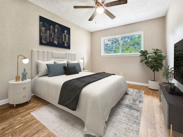 723 Pas Trail, Houston, TX 77336