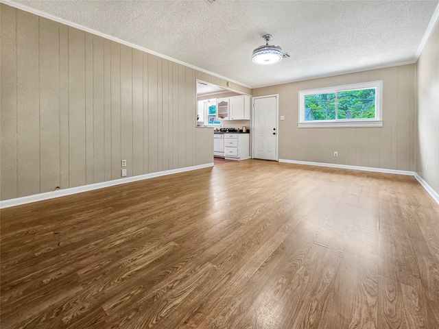 723 Pas Trail, Houston, TX 77336