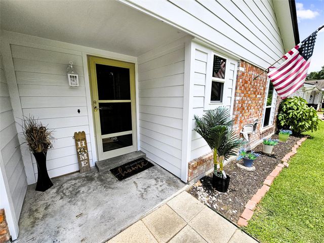 723 Pas Trail, Houston, TX 77336