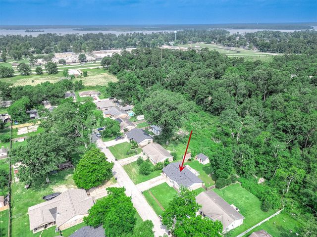 723 Pas Trail, Houston, TX 77336