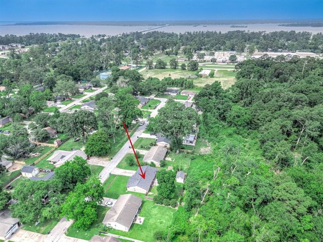 723 Pas Trail, Houston, TX 77336