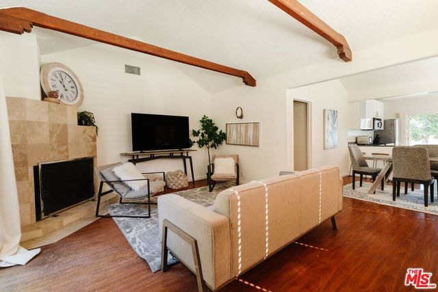 2060 High Tower Drive, Los Angeles, CA 90068