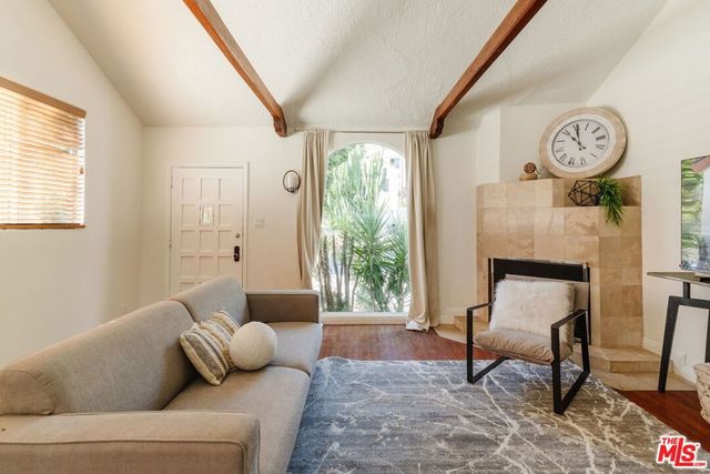 2060 High Tower Drive, Los Angeles, CA 90068