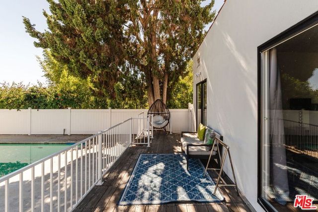 2060 High Tower Drive, Los Angeles, CA 90068