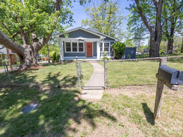 40 Oakley Road, Asheville, NC 28803