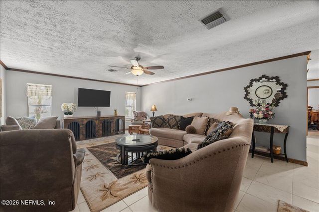 117 ST JOHNS FISHING LODGE Road, Crescent City, FL 32112