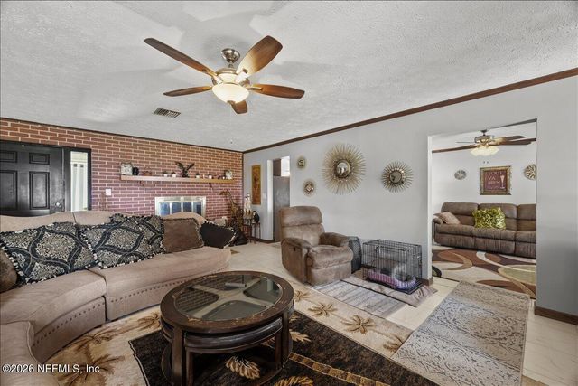 117 ST JOHNS FISHING LODGE Road, Crescent City, FL 32112