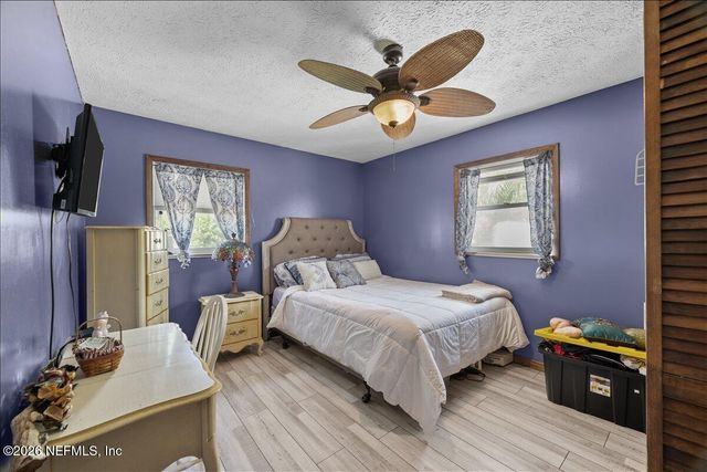 117 ST JOHNS FISHING LODGE Road, Crescent City, FL 32112