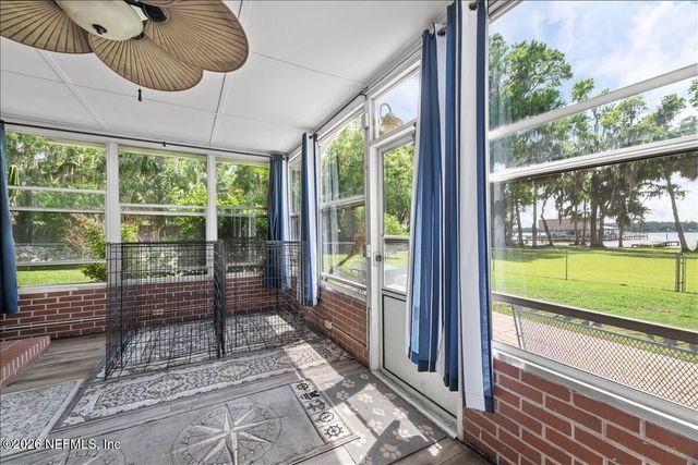 117 ST JOHNS FISHING LODGE Road, Crescent City, FL 32112