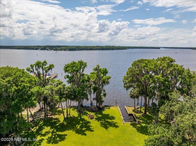 117 ST JOHNS FISHING LODGE Road, Crescent City, FL 32112
