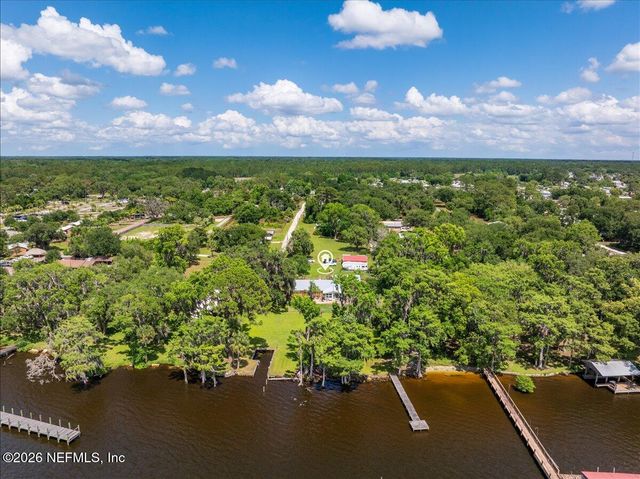 117 ST JOHNS FISHING LODGE Road, Crescent City, FL 32112