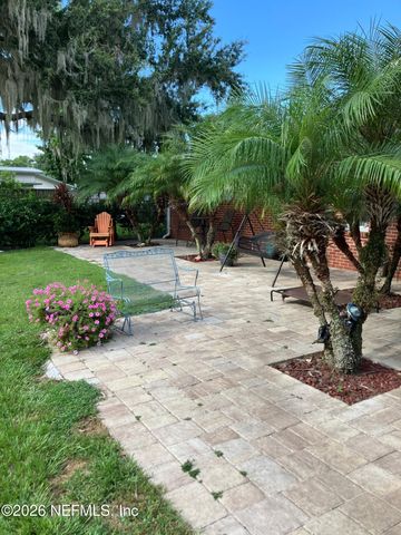 117 ST JOHNS FISHING LODGE Road, Crescent City, FL 32112