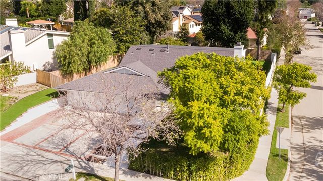 5204 Ambridge, Calabasas, CA 91301