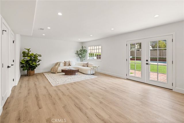 5204 Ambridge, Calabasas, CA 91301