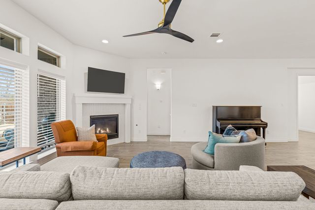 10524 Oates Branch Lane, Fort Worth, TX 76126