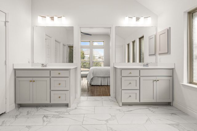 10524 Oates Branch Lane, Fort Worth, TX 76126