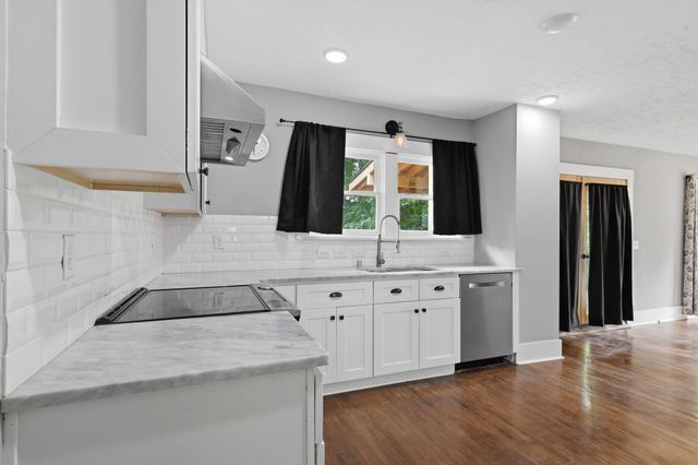 524 W Sound Ave, Spokane, WA 99204