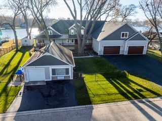 2323 W Fairview Avenue, Johnsburg, IL 60051