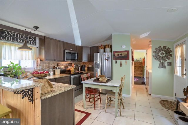 62 S LANDVALE ST, York Haven, PA 17370