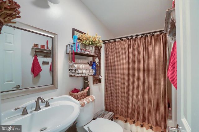 62 S LANDVALE ST, York Haven, PA 17370