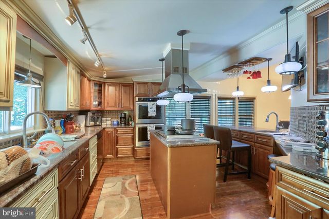 62 S LANDVALE ST, York Haven, PA 17370