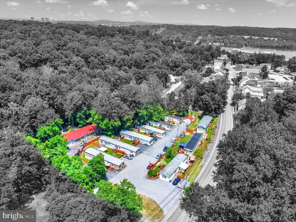 62 S LANDVALE ST, York Haven, PA 17370