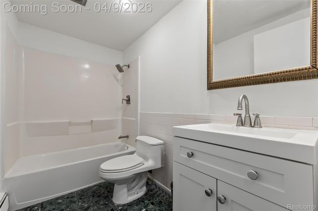 100 W Hickory Grove Road A2, Bloomfield Hills, MI 48304