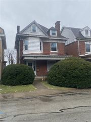218 Mckinley St, Mt Oliver, PA 15210