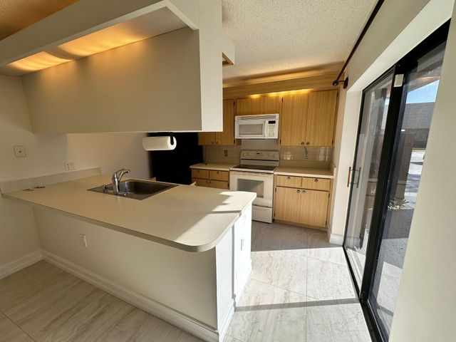 5718 57th Way, West Palm Beach, FL 33409