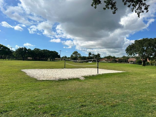 5718 57th Way, West Palm Beach, FL 33409