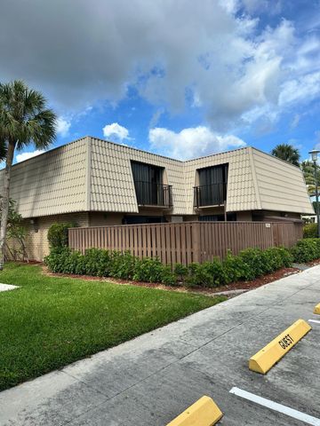 5718 57th Way, West Palm Beach, FL 33409