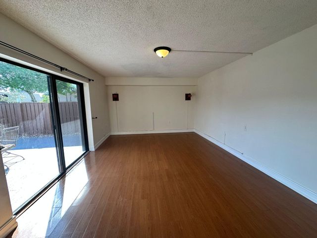 5718 57th Way, West Palm Beach, FL 33409