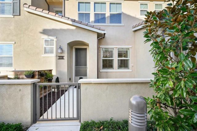 1118 Delpy View, Vista, CA 92084