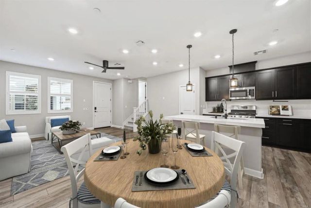 1118 Delpy View, Vista, CA 92084