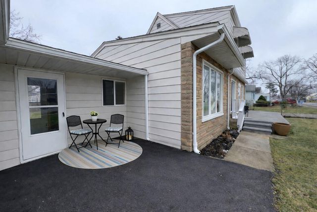 23752 Stewart Avenue, Warren, MI 48089