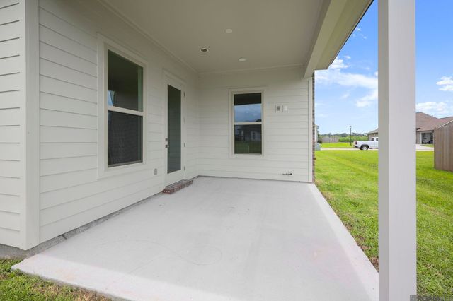 106 Sternfels Court, Thibodaux, LA 70301