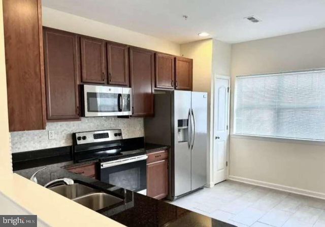 145 MERCER CT, Fairless Hills, PA 19030