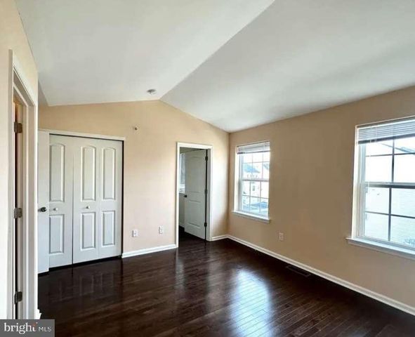 145 MERCER CT, Fairless Hills, PA 19030